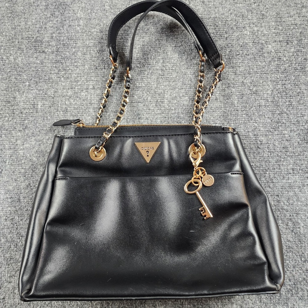 GUESS Black Faux Leather Putse Chain Shoulder Bag Gold Key Charm Logo Lined Y2K